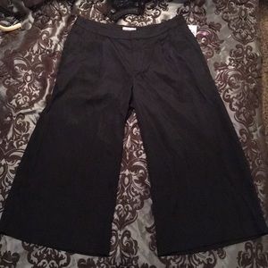 New! Black Merona Culottes